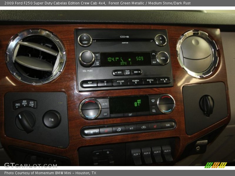 Controls of 2009 F250 Super Duty Cabelas Edition Crew Cab 4x4