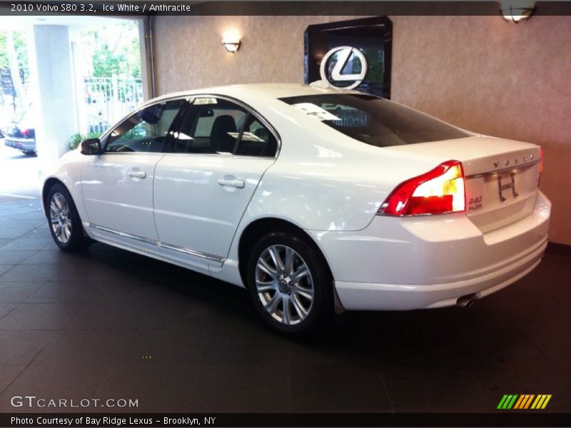 Ice White / Anthracite 2010 Volvo S80 3.2