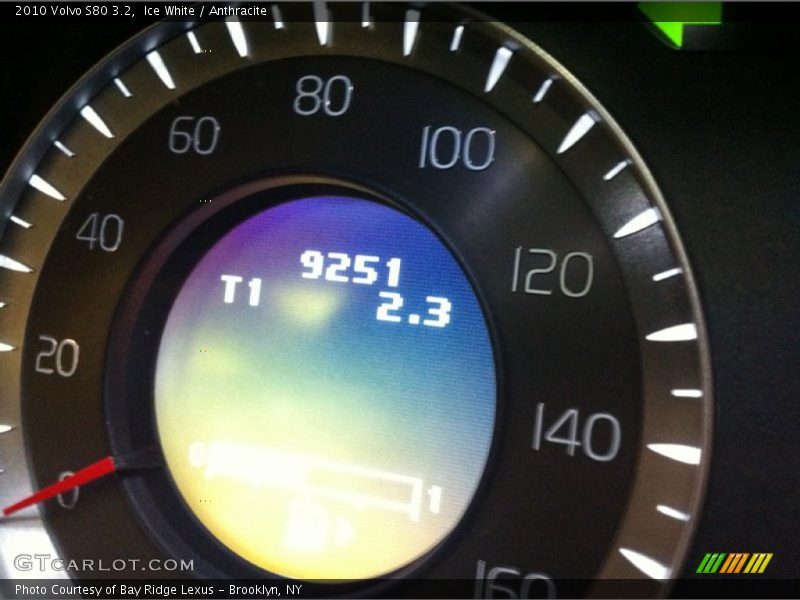 Ice White / Anthracite 2010 Volvo S80 3.2