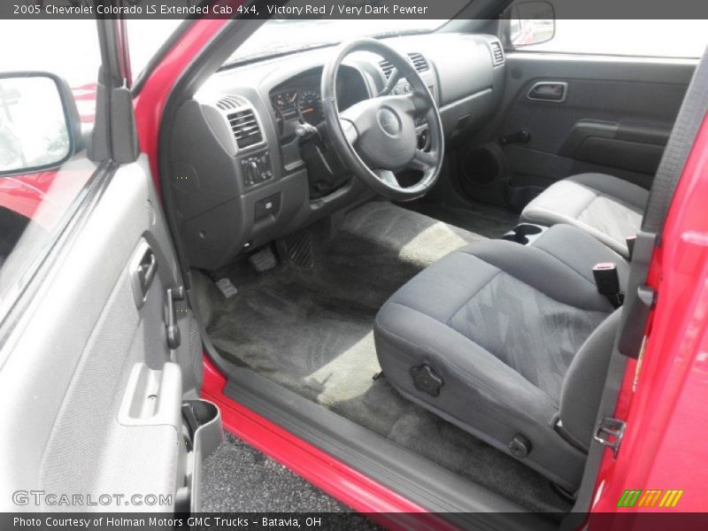 Victory Red / Very Dark Pewter 2005 Chevrolet Colorado LS Extended Cab 4x4