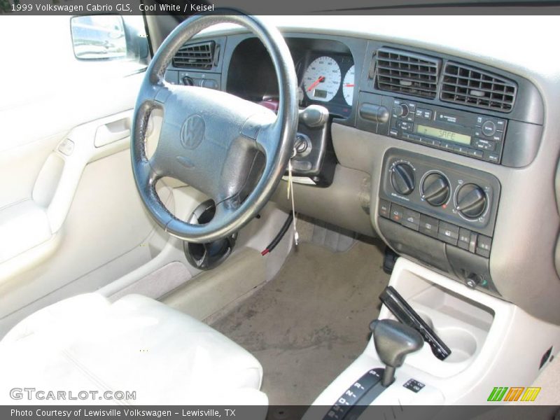 Cool White / Keisel 1999 Volkswagen Cabrio GLS