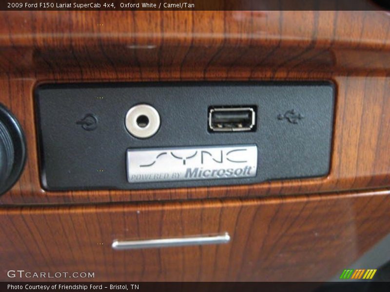 Oxford White / Camel/Tan 2009 Ford F150 Lariat SuperCab 4x4