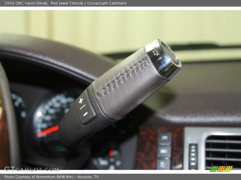 Red Jewel Tintcoat / Cocoa/Light Cashmere 2009 GMC Yukon Denali