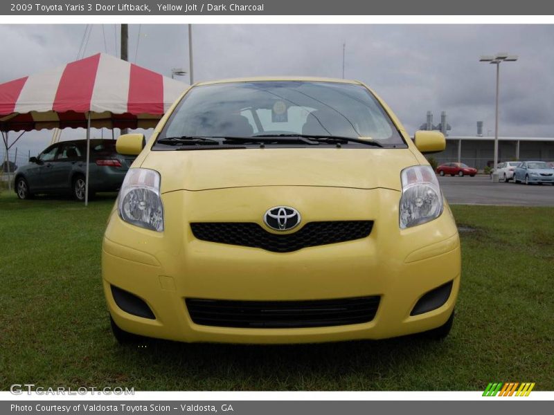 Yellow Jolt / Dark Charcoal 2009 Toyota Yaris 3 Door Liftback