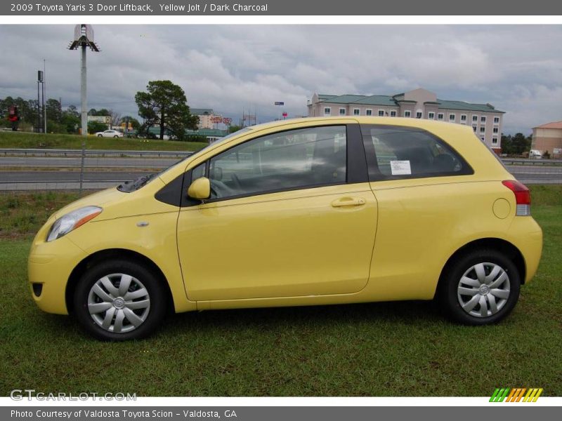 Yellow Jolt / Dark Charcoal 2009 Toyota Yaris 3 Door Liftback