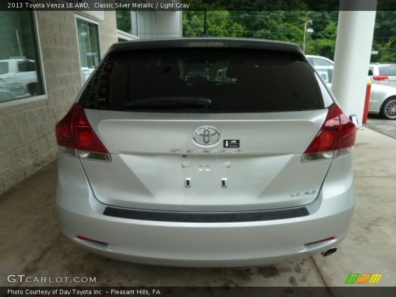 Classic Silver Metallic / Light Gray 2013 Toyota Venza LE AWD