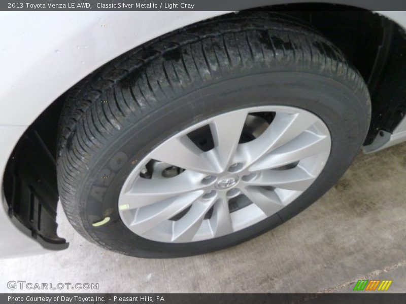 Classic Silver Metallic / Light Gray 2013 Toyota Venza LE AWD