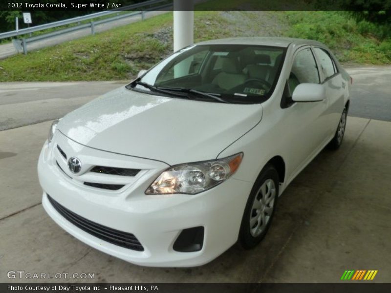 Super White / Ash 2012 Toyota Corolla