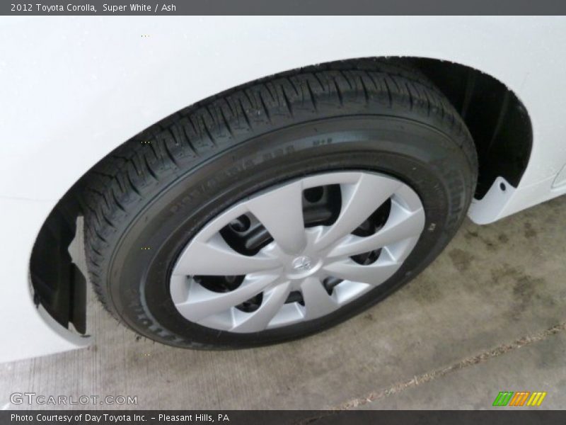 Super White / Ash 2012 Toyota Corolla
