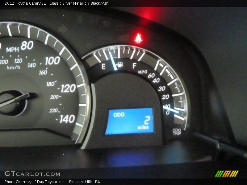 Classic Silver Metallic / Black/Ash 2012 Toyota Camry SE