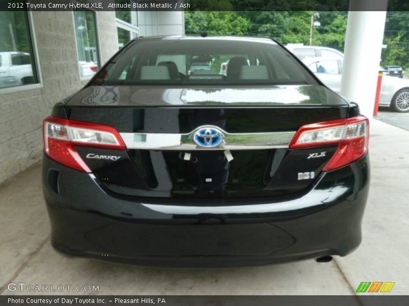Attitude Black Metallic / Ash 2012 Toyota Camry Hybrid XLE