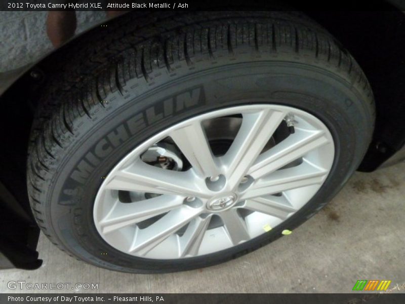 Attitude Black Metallic / Ash 2012 Toyota Camry Hybrid XLE