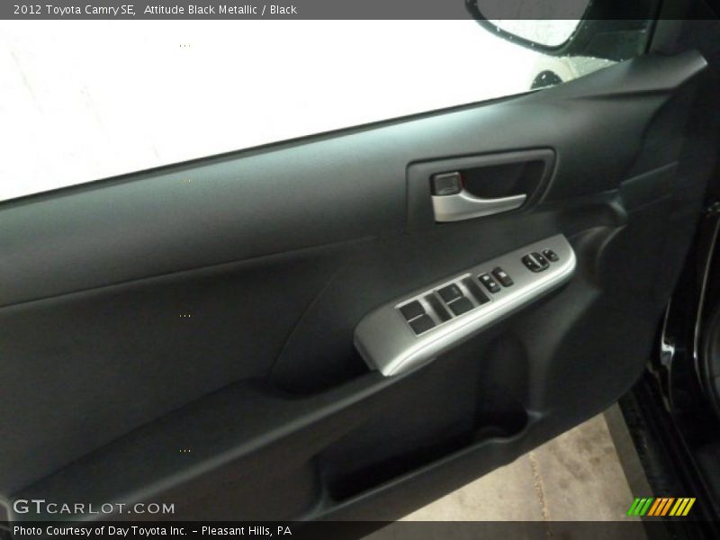 Attitude Black Metallic / Black 2012 Toyota Camry SE