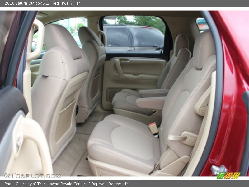  2010 Outlook XE Tan Interior