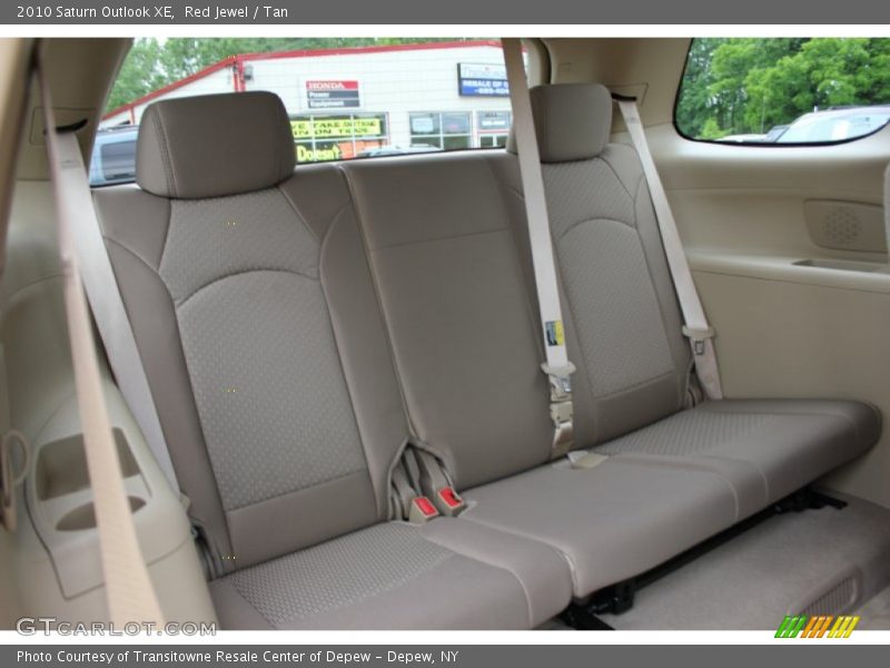  2010 Outlook XE Tan Interior