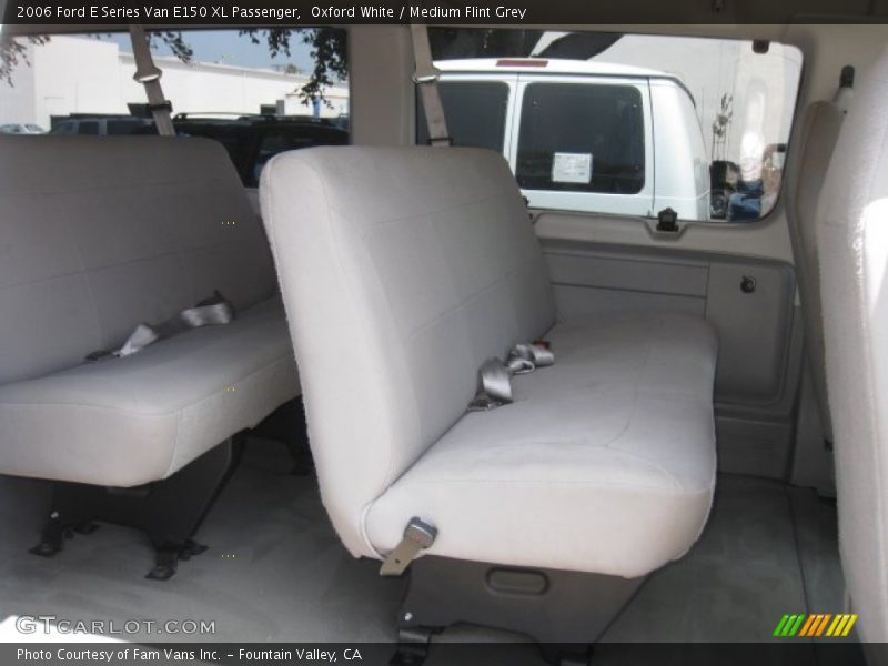 Oxford White / Medium Flint Grey 2006 Ford E Series Van E150 XL Passenger
