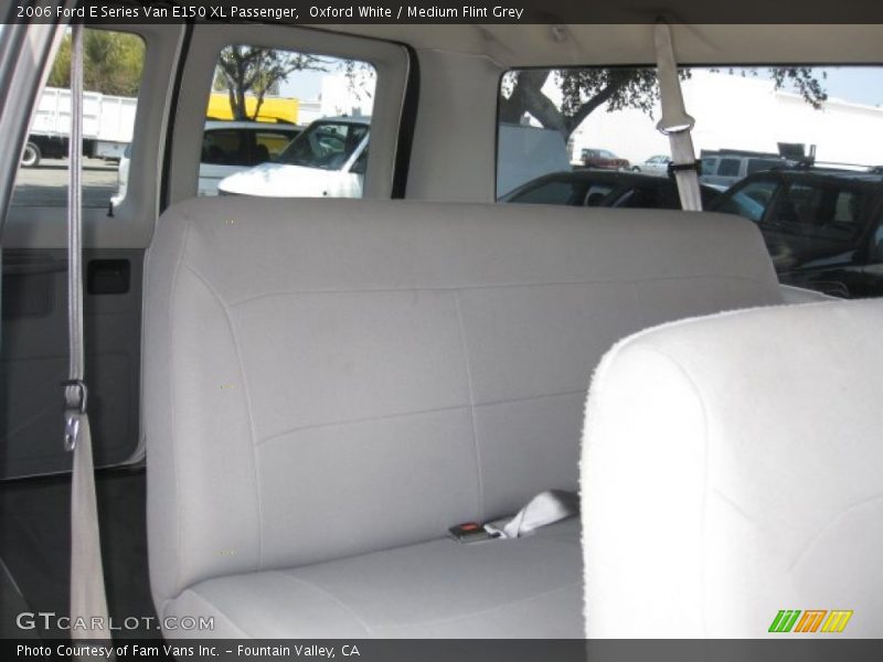 Oxford White / Medium Flint Grey 2006 Ford E Series Van E150 XL Passenger