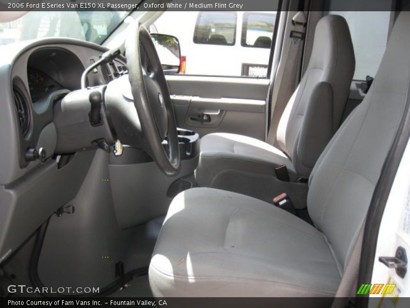 Oxford White / Medium Flint Grey 2006 Ford E Series Van E150 XL Passenger