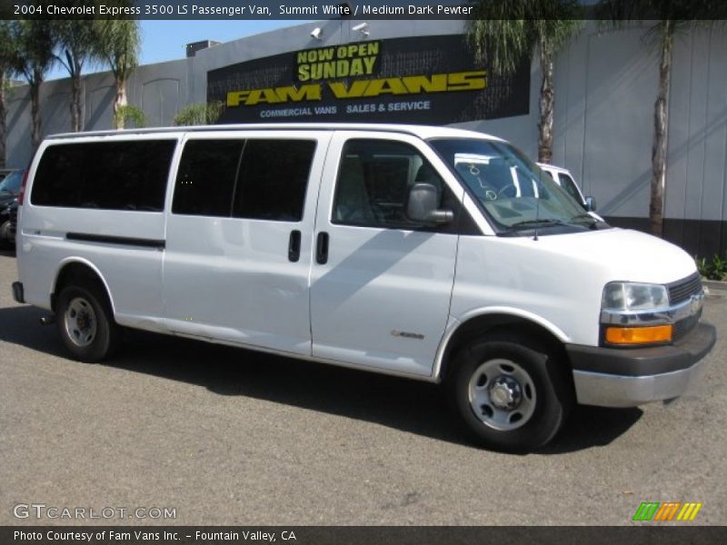 Summit White / Medium Dark Pewter 2004 Chevrolet Express 3500 LS Passenger Van