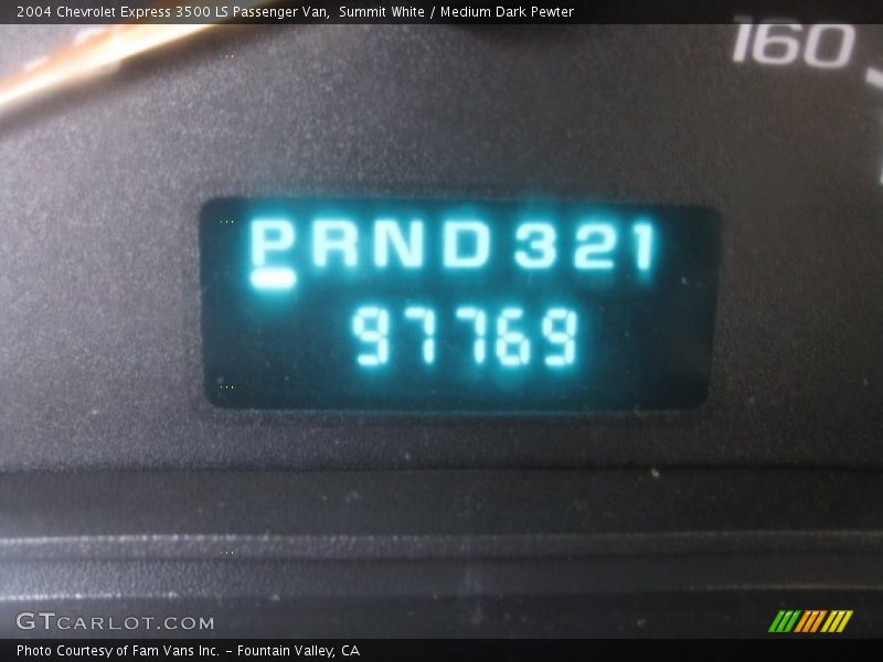 Summit White / Medium Dark Pewter 2004 Chevrolet Express 3500 LS Passenger Van
