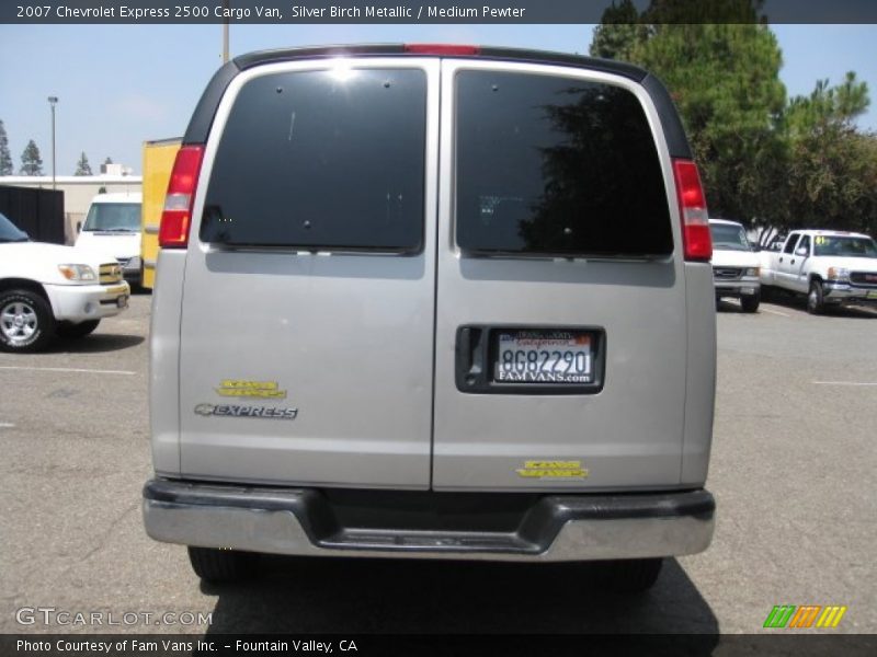 Silver Birch Metallic / Medium Pewter 2007 Chevrolet Express 2500 Cargo Van