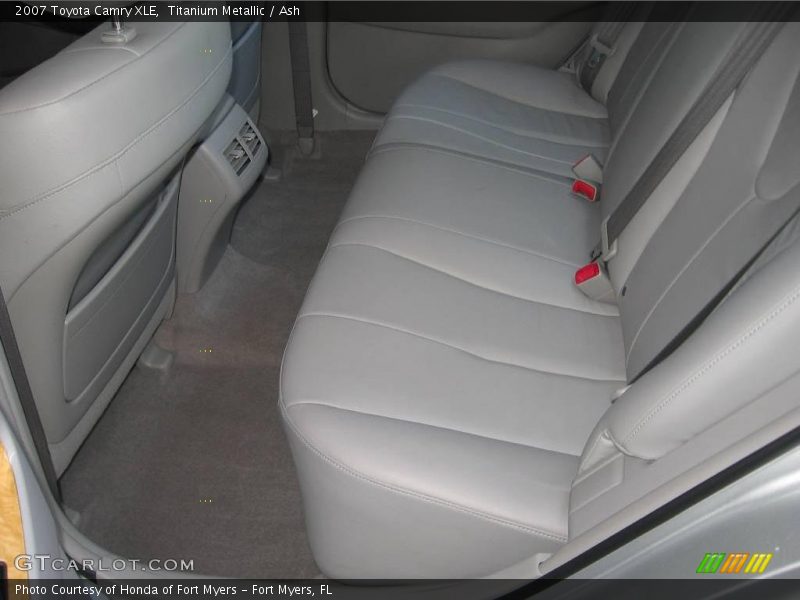 Titanium Metallic / Ash 2007 Toyota Camry XLE