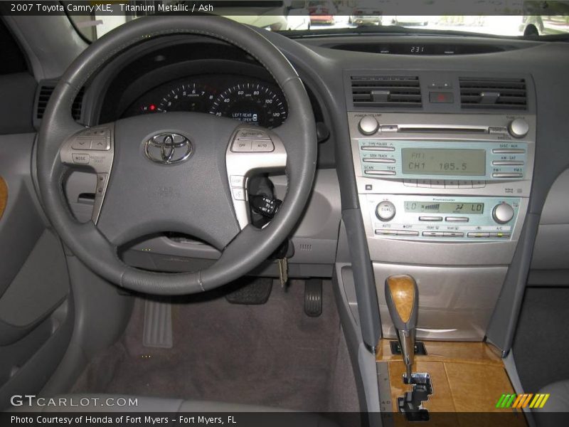 Titanium Metallic / Ash 2007 Toyota Camry XLE