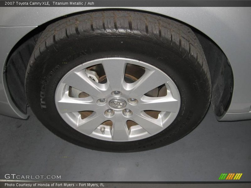 Titanium Metallic / Ash 2007 Toyota Camry XLE