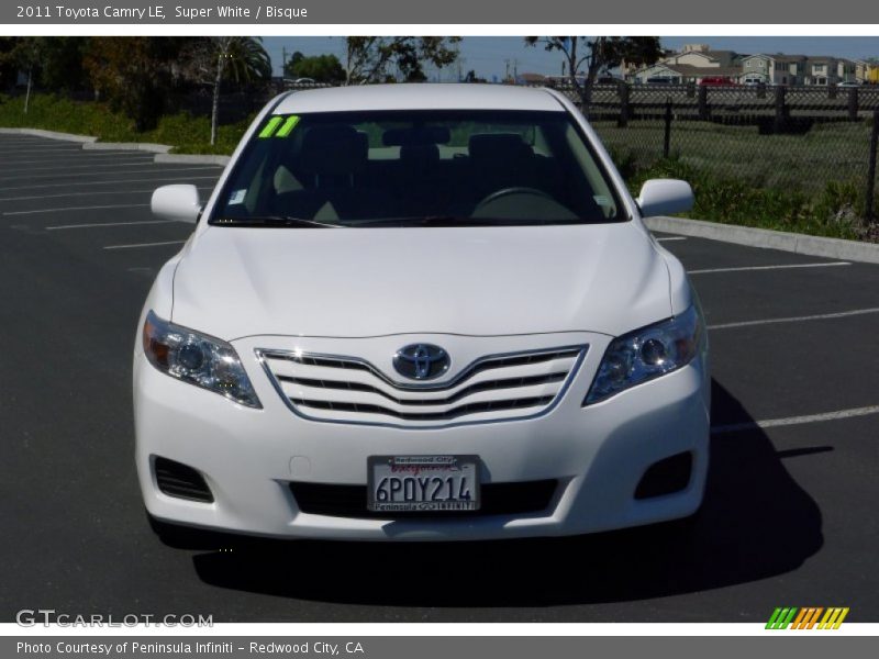 Super White / Bisque 2011 Toyota Camry LE