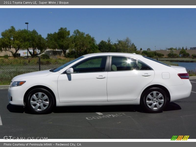 Super White / Bisque 2011 Toyota Camry LE