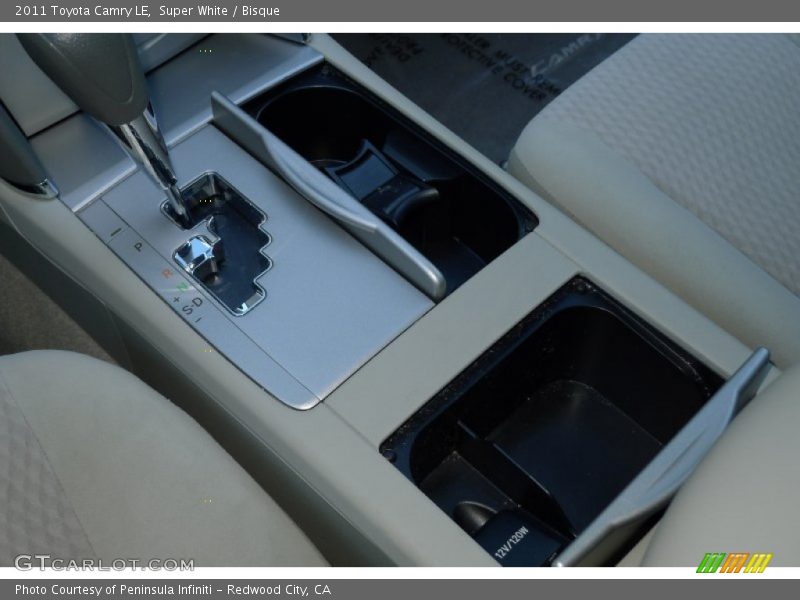 Super White / Bisque 2011 Toyota Camry LE