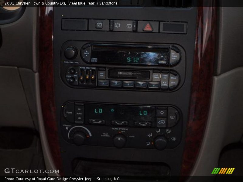 Steel Blue Pearl / Sandstone 2001 Chrysler Town & Country LXi