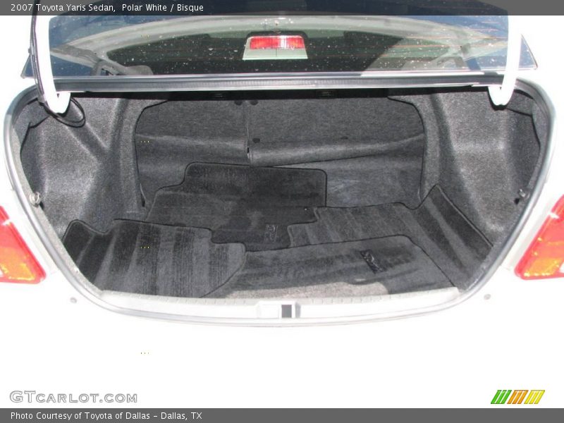 Polar White / Bisque 2007 Toyota Yaris Sedan