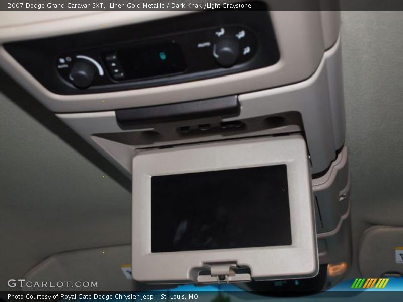 Linen Gold Metallic / Dark Khaki/Light Graystone 2007 Dodge Grand Caravan SXT
