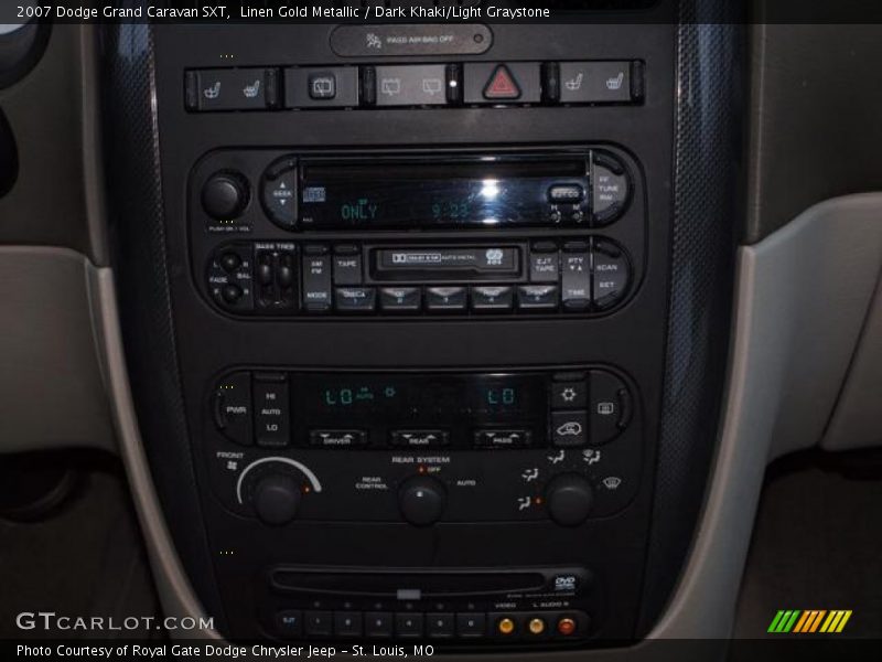 Linen Gold Metallic / Dark Khaki/Light Graystone 2007 Dodge Grand Caravan SXT