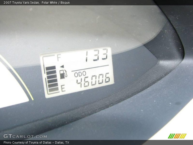 Polar White / Bisque 2007 Toyota Yaris Sedan