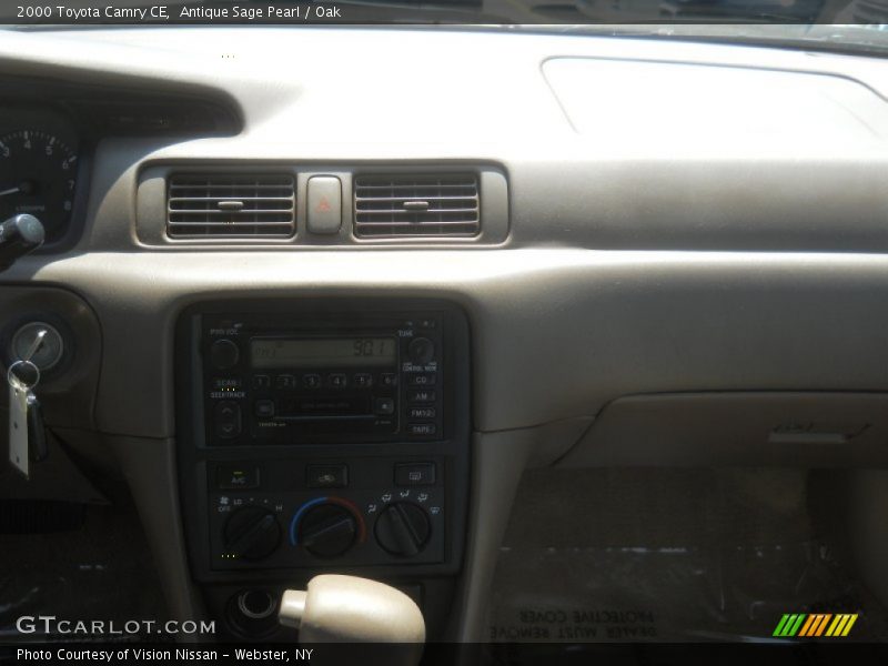 Antique Sage Pearl / Oak 2000 Toyota Camry CE