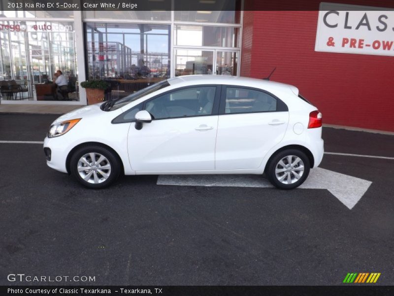 Clear White / Beige 2013 Kia Rio EX 5-Door