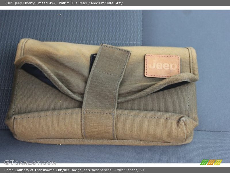 Patriot Blue Pearl / Medium Slate Gray 2005 Jeep Liberty Limited 4x4