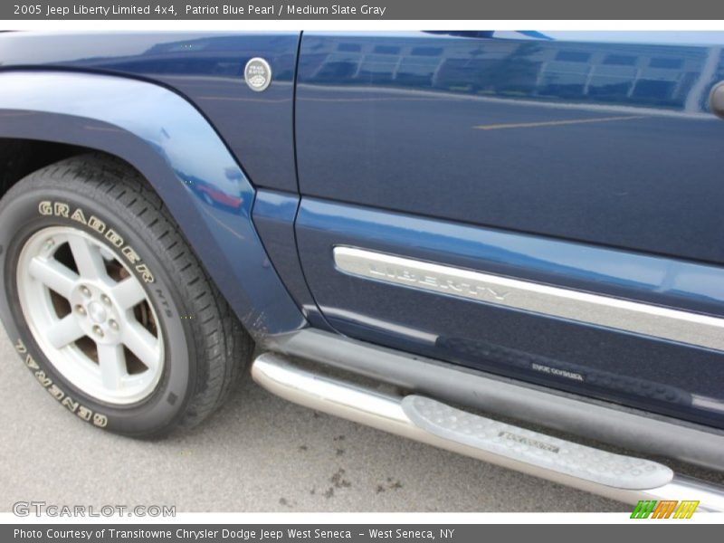 Patriot Blue Pearl / Medium Slate Gray 2005 Jeep Liberty Limited 4x4
