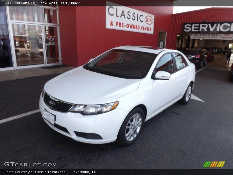 Snow White Pearl / Black 2012 Kia Forte EX