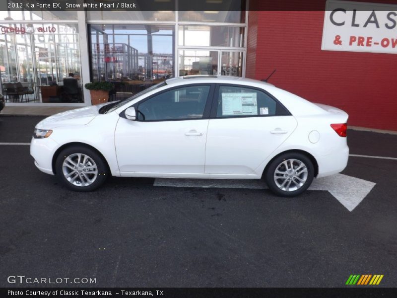 Snow White Pearl / Black 2012 Kia Forte EX