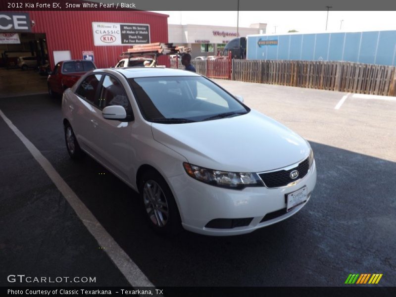 Snow White Pearl / Black 2012 Kia Forte EX