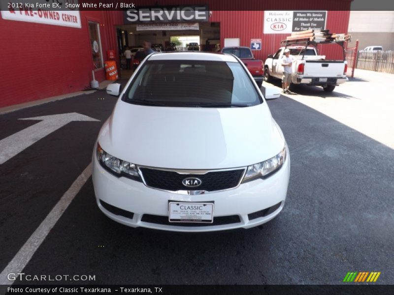 Snow White Pearl / Black 2012 Kia Forte EX