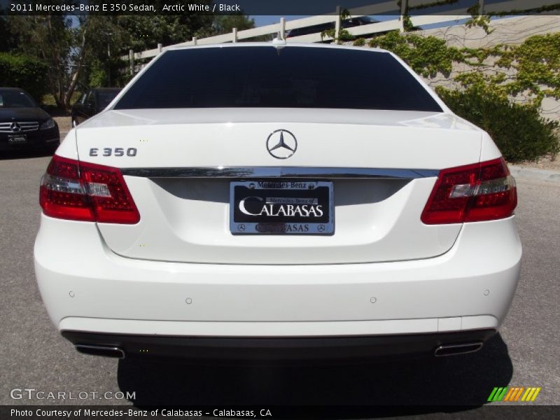 Arctic White / Black 2011 Mercedes-Benz E 350 Sedan