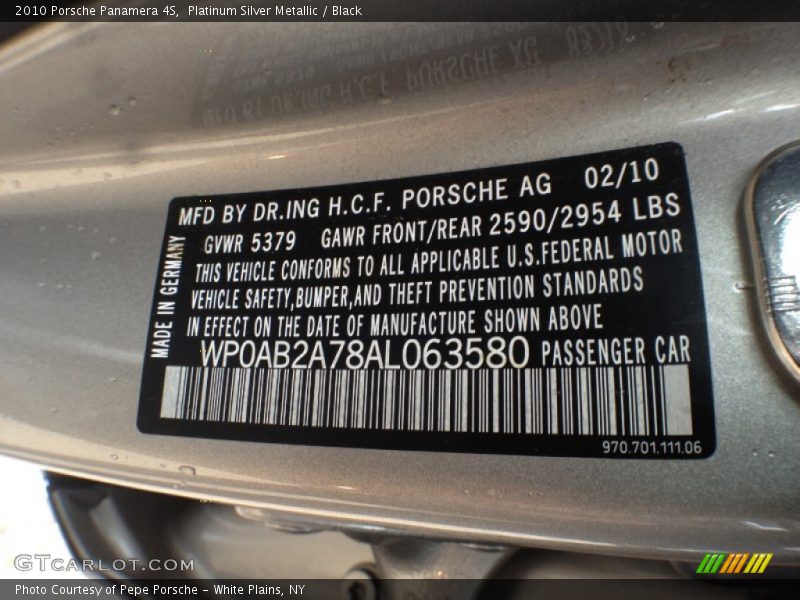 Platinum Silver Metallic / Black 2010 Porsche Panamera 4S