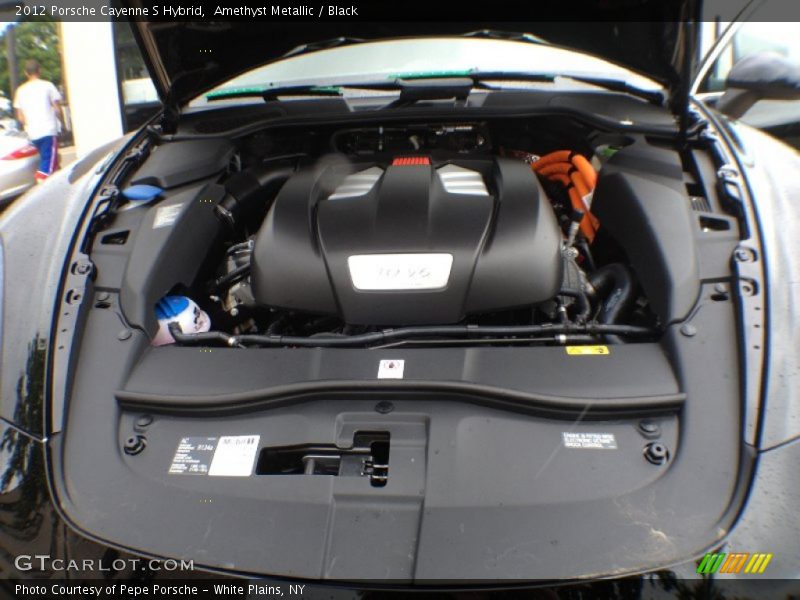 Amethyst Metallic / Black 2012 Porsche Cayenne S Hybrid