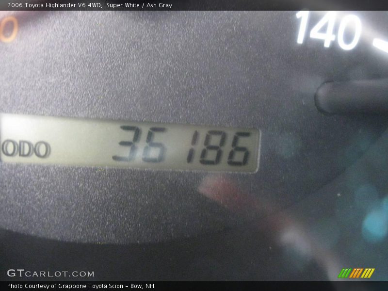 Super White / Ash Gray 2006 Toyota Highlander V6 4WD