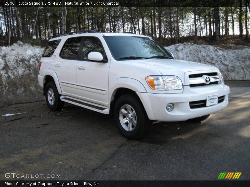 Natural White / Light Charcoal 2006 Toyota Sequoia SR5 4WD