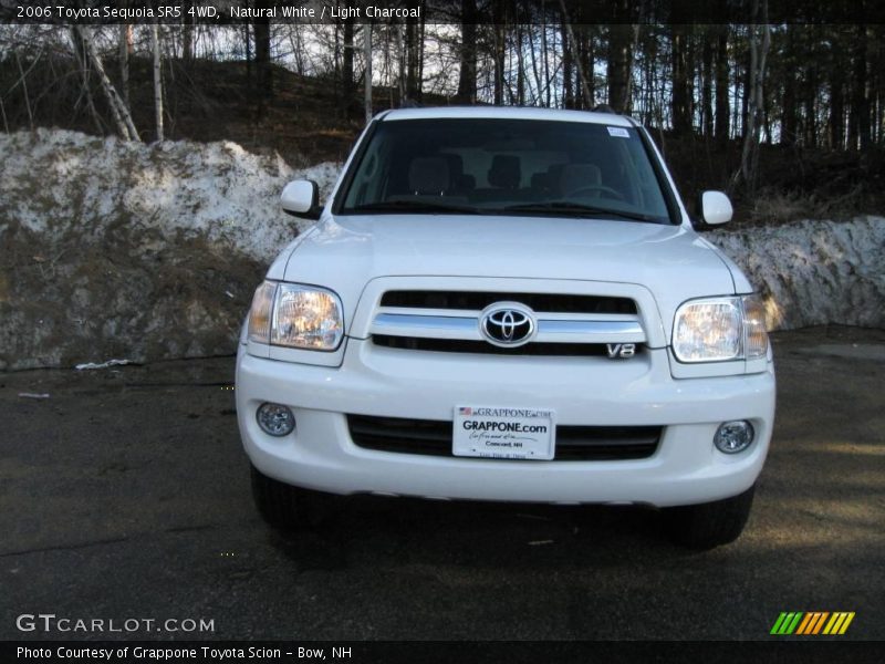 Natural White / Light Charcoal 2006 Toyota Sequoia SR5 4WD